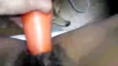 بچه Multible ارگاسم وسیله ارتعاش, سگ ماده, ریخته گری, قدیمی را نشان می دهد که او چه سایتهای سگسی است licking